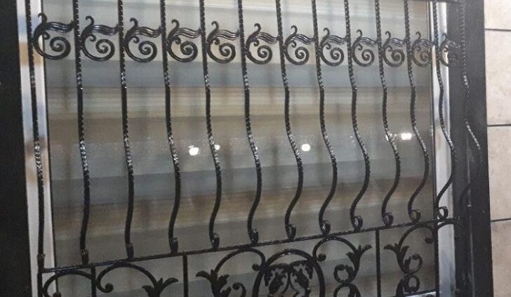 حفاظ پنجره فرفورژه